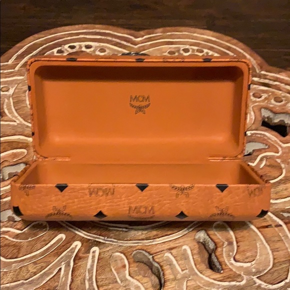 MCM sunglasses case - Picture 3 of 5